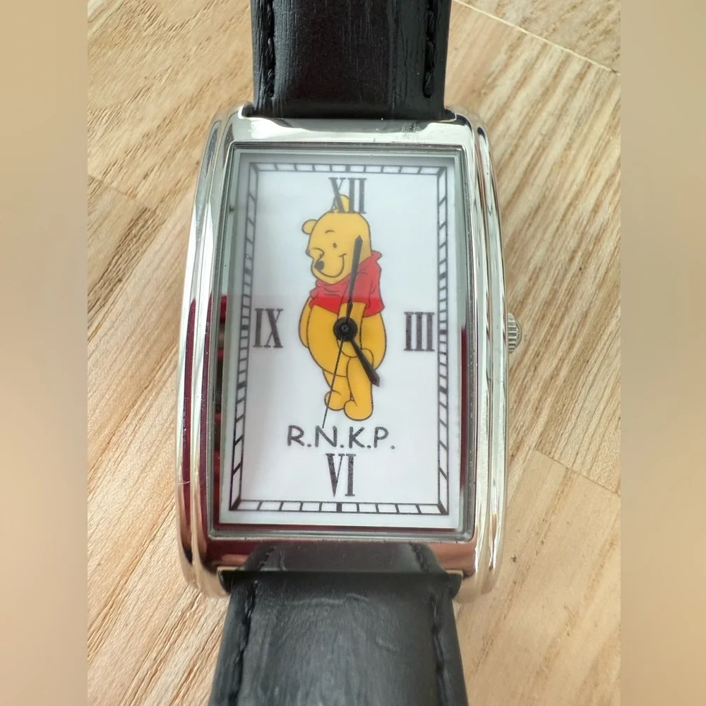 Rare Vintage R.N.K.P. Disney Winnie the Pooh curvex watch NEW BATTERY